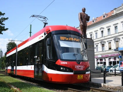 Tramvaiele vor circula cu restricții în Arad de Ziua Eroilor. Mai multe linii își modifică traseul