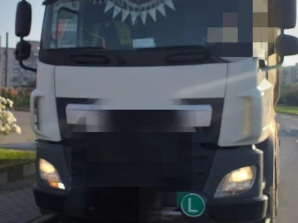 Transportatori amendaţi de polițiștii locali din Arad pentru nerespectarea traseului