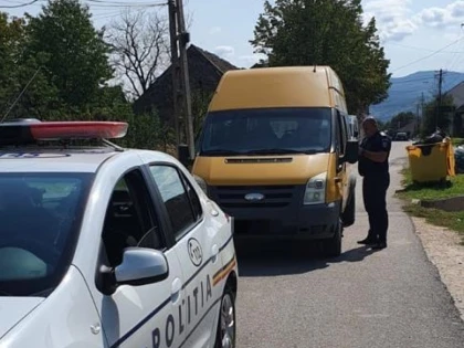 Transportul elevilor, verificat de polițiști