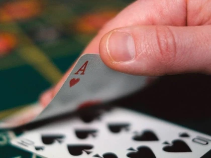 Trăsături și abilități ale jucătorilor de poker