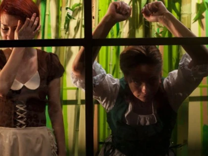 TRASEU TEATRAL TENTANT IN WEEKEND LA ARAD