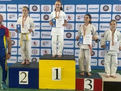 Trei campioni arădeni pe tatami, la Campionatele Naționale sub 12 ani (FOTO)