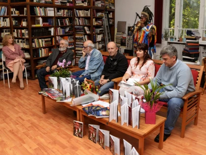 Trei cărți, doi autori și o singură pasiune, aceea pentru cuvântul scris