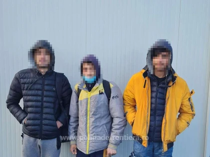 Trei cetăţeni străini au încercat să treacă ilegal în Ungaria, prin Nădlac