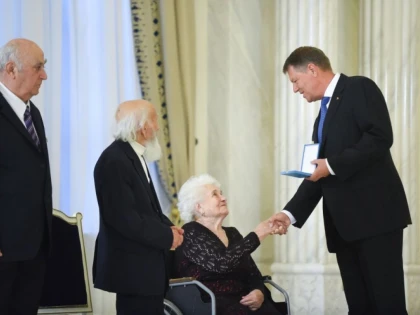TREI DEȚINUȚI POLITIC, DECORAȚI DE PREȘEDINTELE KLAUS IOHANNIS