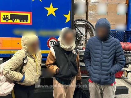 Trei etiopieni depistați ascunși la Nădlac, într-un TIR cu echipamente medicale
