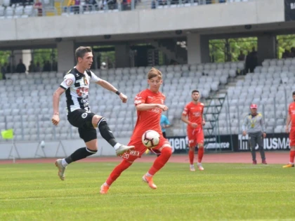 Trei fotbalişti ai UTA-ei au fost convocaţi la lotul naţional
