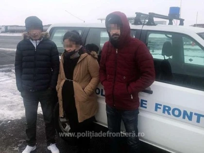 Trei irakieni au încercat să iasă ilegal din România, evitând controlul de frontieră