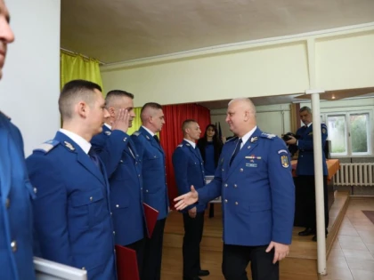 Trei jandarmi arădeni au primit Emblema de Onoare a MAI pentru servicii și fapte deosebite