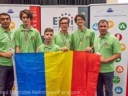 Trei medalii de aur și una de argint, obținute de elevii români la Olimpiada Europeană de Informatică pentru Juniori