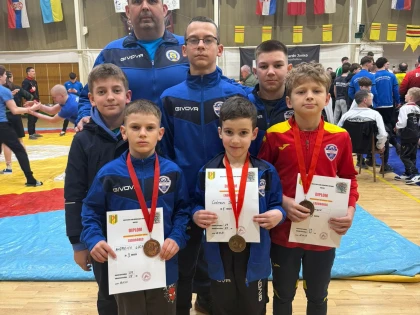 Trei medalii pentru CSS „Gloria” Arad la turneul internațional de la Nesvady