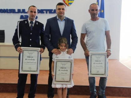 Trei sportivi au primit diploma „Arădeni cu care ne mândrim”