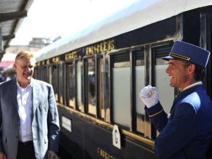 TRENUL ORIENT EXPRESS A TRECUT, DUMINICA NOAPTE, PRIN VAMA CURTICI