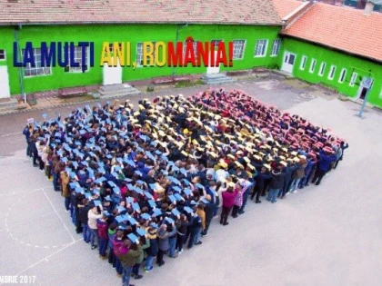 Tricolor uman la Colegiul Naţional “Vasile Goldiş” Arad