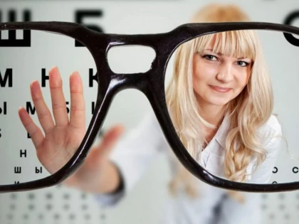 Tu câtă grijă ai de ochii tăi? Vezi cât de des trebuie să vizitezi oftalmologul