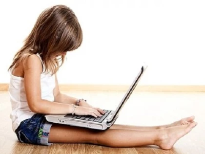 Tu știi ce face copilul tău la calculator? Povestea 'iubirii' virtuale care se putea termina tragic