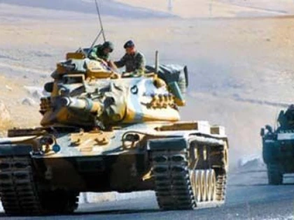 TURCIA A INTRAT CU TANCURILE ÎN SIRIA