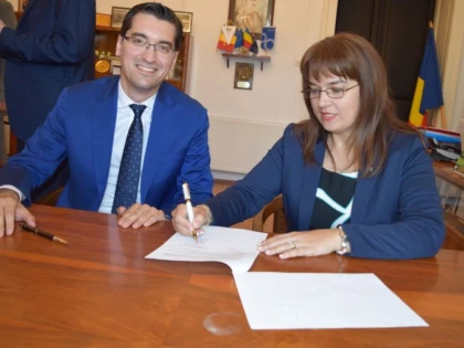 UAV ARAD A SEMNAT UN PROTOCOL DE COLABORARE CU FRF