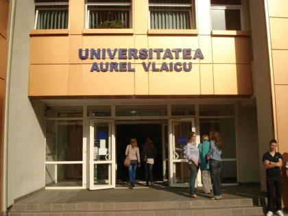 UAV CERE SALARIZARE UNITARĂ ÎN ÎNVĂȚĂMÂNTUL UNIVERSITAR