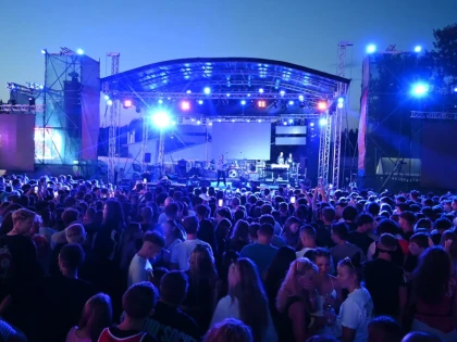 Ultima seară la Festivalul Berii Arad – Theo Rose și Iuly Neamțu, în concertul final