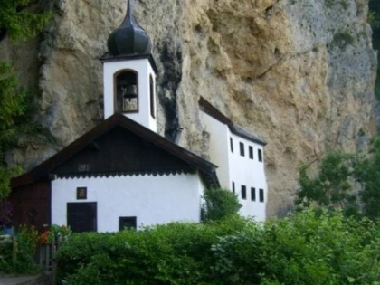 Un anunț cu totul inedit: Schit austriac caută pustnic