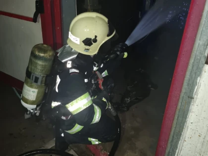 Un aparat de gătit nesupravegheat putea provoca o tragedie, dacă nu interveneau la timp pompierii arădeni