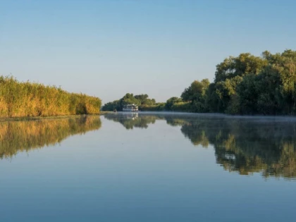 Un arădean a murit în Delta Dunării, după ce a căzut din barca de pescuit