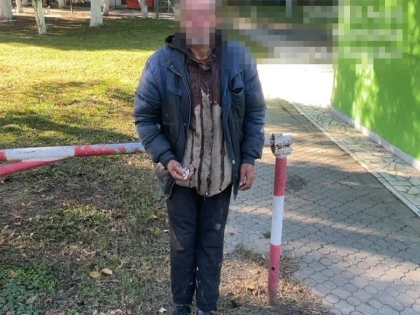 Un bărbat de 56 de ani din Hunedoara, amendat și internat la Psihiatrie pentru gesturi obscene în public
