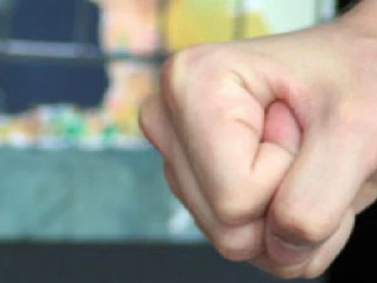 Un bărbat de 62 de ani din Pilu, la închisoare pentru „infracțiuni contra persoanei“