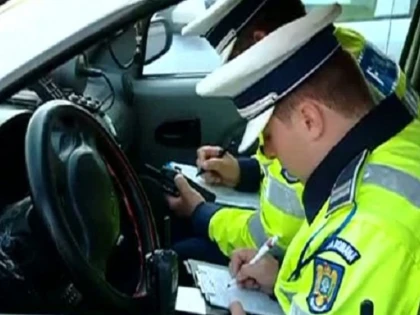 Un bărbat din Păuliș s-a ales cu dosar penal după ce a condus fără permis