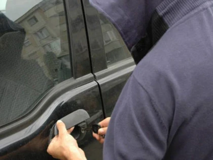 UN BARBAT ESTE CERCETAT PENAL PENTRU FURT