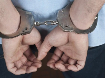 UN BARBAT URMARIT INTERNATIONAL A FOST DEPISTAT DE POLITISTII ARADENI