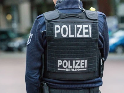 Un cârnat pe jumătate mâncat a ajutat poliția germană să rezolve un caz de jaf vechi de nouă ani