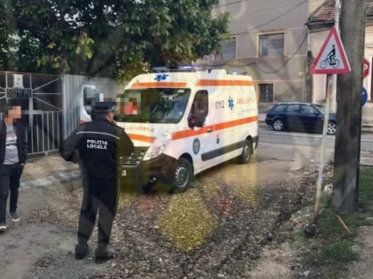 Un elev a ajuns la spital, după ce a fost bătut de un coleg mai mare. Agresorul a fost reținut de polițiștii locali