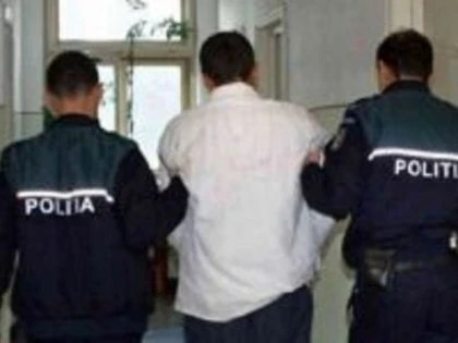Un ieșean, prins furând dintr-un magazin de jucării din Arad