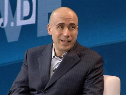 Un miliardar din Silicon Valley renunță la cetățenia rusă