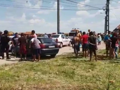 Un minor a furat mașina tatălui său și a accidentat mortal un copil de trei ani
