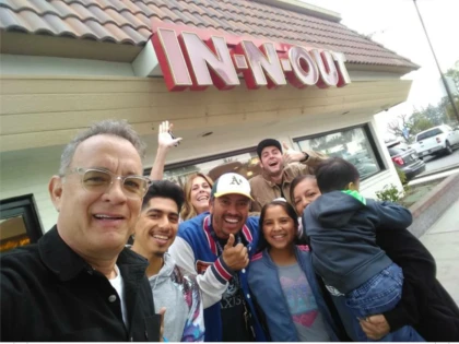 Un nou gest impresionant făcut de Tom Hanks, înainte de Crăciun