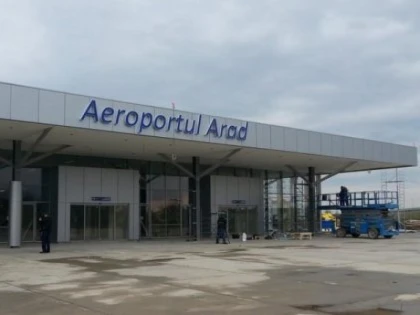 Un nou incident pentru avionul lovit de cisternă pe Aeroportul Arad