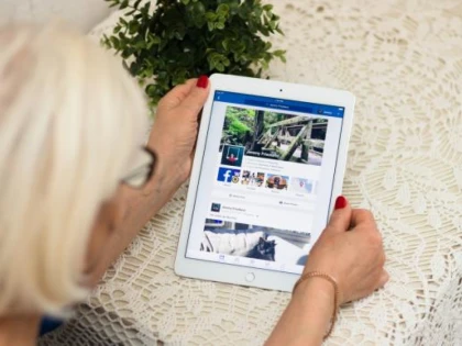 Un nou tip de înșelăciune online. Cum a trimis o româncă 11.400 de euro unui american