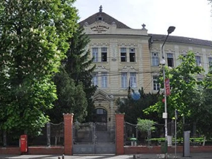 Un părinte cere ISJ Arad să verifice modul în care s-au făcut înscrierile la Pedagogic