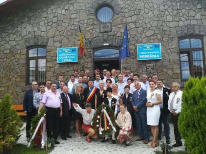 Un primar și-a acordat singur titlul de cetățean de onoare
