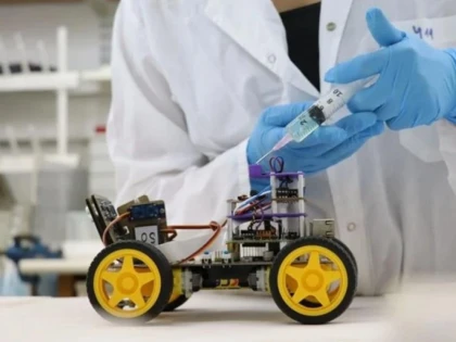 Un robot ''adulmecător'' bio-hibrid, cu antene de lăcustă, dezvoltat de cercetători israelieni