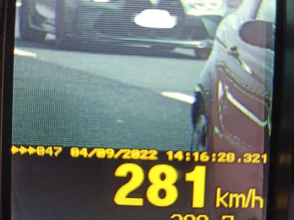 Un șofer ceh a fost prins cu 281 km/h, pe autostrada Pecica - Nădlac