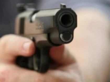 Un șofer turc al unui camion a fost oprit cu pistolul de către un polițist