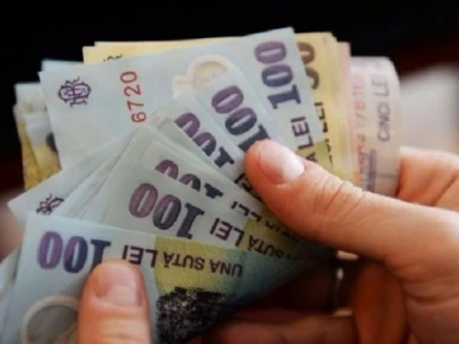 Un studiu câștigător la Ig Nobel 2019 spune că bancnotele românești răspândesc printre cele mai multe infecții microbiene