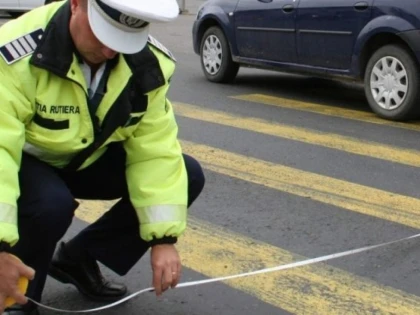 Un tânăr de 20 de ani a comis un accident rutier pe Calea Victoriei, iar victima de 65 de ani a consumat alcool la volan