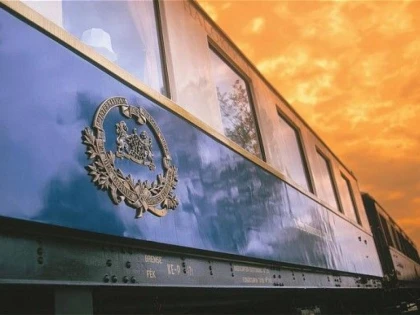 UN TREN DE LUX BUDAPESTA - TEHERAN VA TRECE PRIN ROMANIA