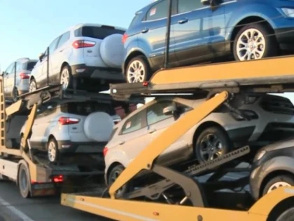 Ungurii închid traficul greu la vamă