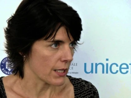 UNICEF: Peste 300.000 de copii români nu merg deloc la școală